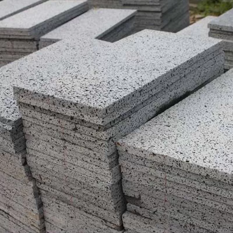 Đá ong xám kích thước 20x40cm ốp hàng rào