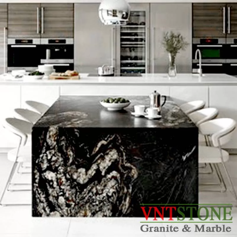 Đá Titanium Black Ốp Đảo Bếp