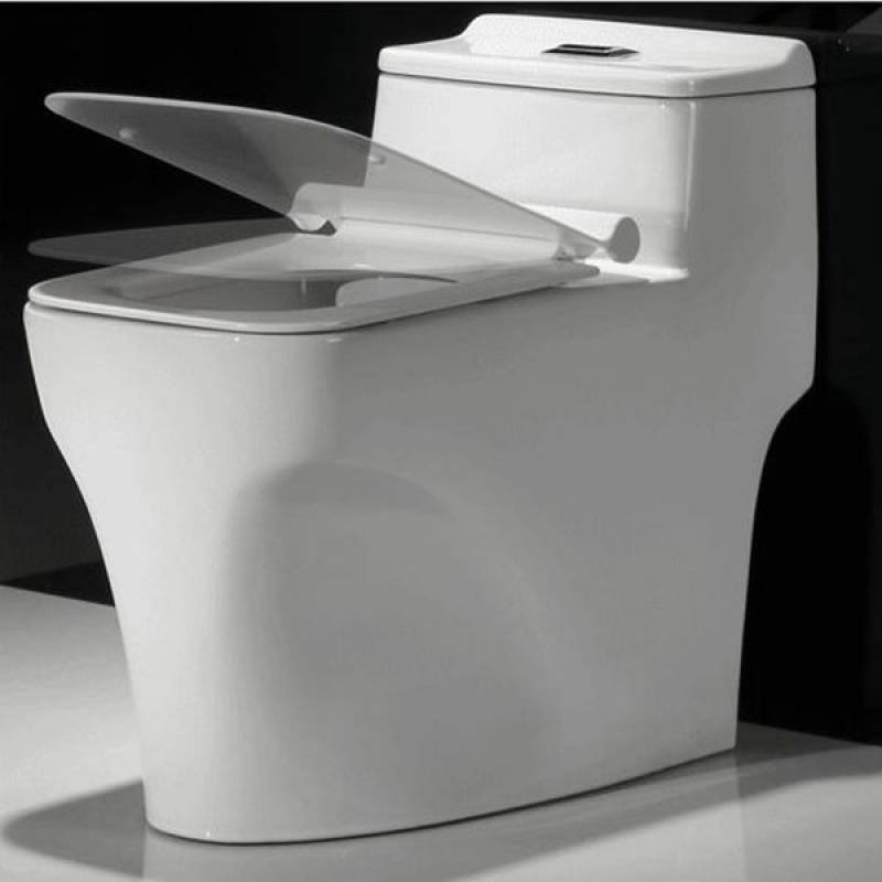 Bồn cầu liền khối men nano kháng khuẩn Moonoah MN-1215