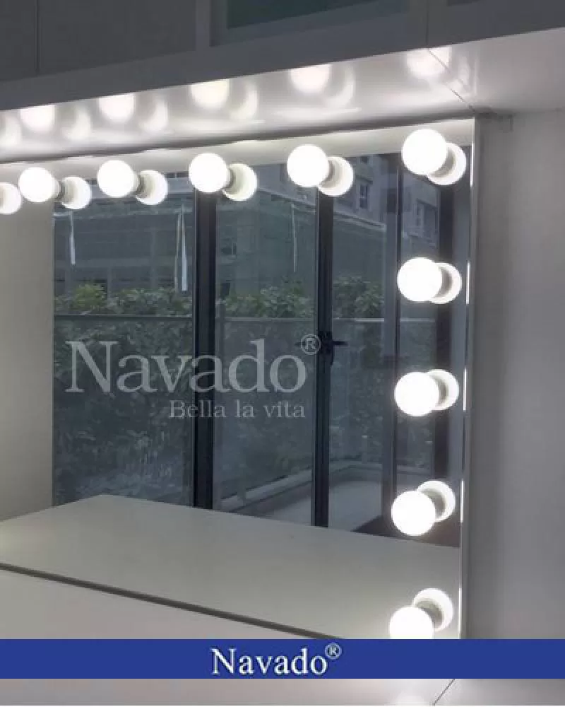 Gương makeup hiện đại Navado 