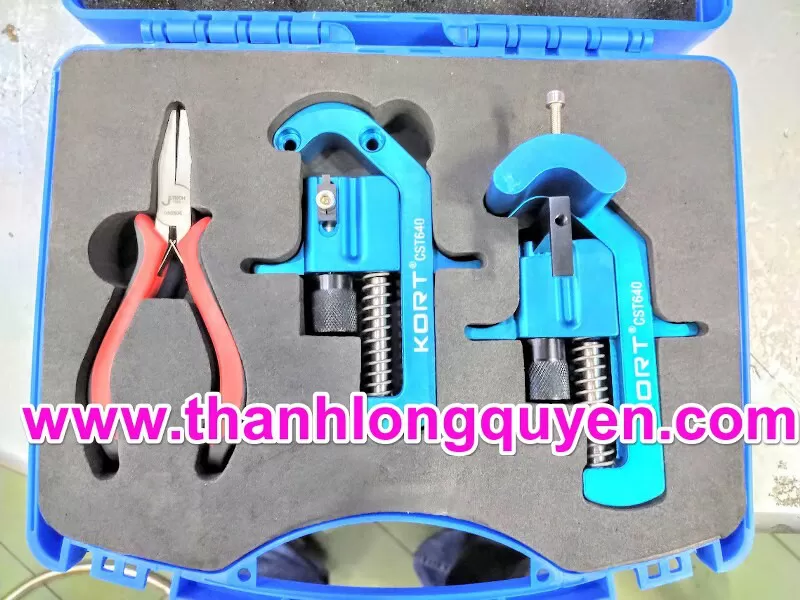 DỤNG CỤ BÓC TÁCH LỚP VỎ BÁN DẪN CỦA CÁP ĐIỆN KT640 CST640