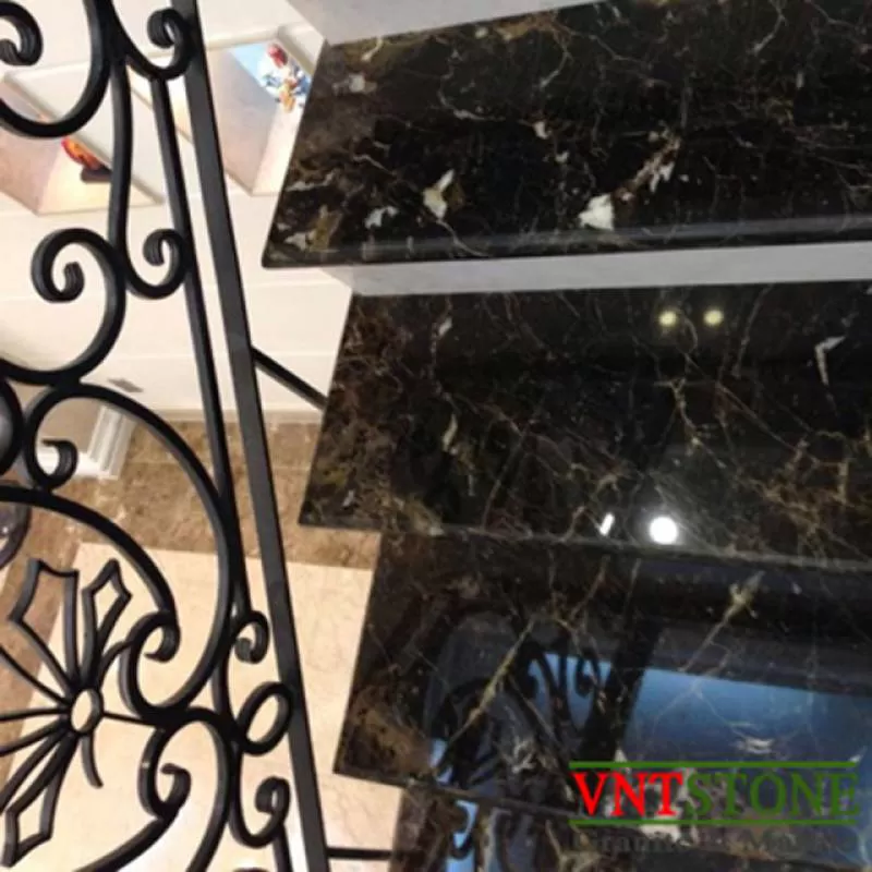 Cầu thang ốp đá marble Nâu Tây Ban Nha