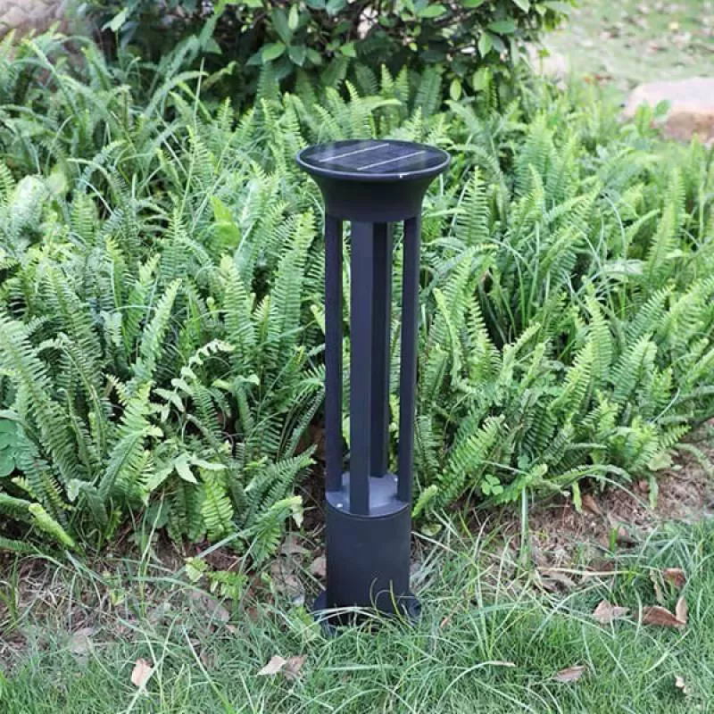 Đèn năng lượng mặt trời sân vườn ánh sáng vàng cao 600mm HP-TNL50