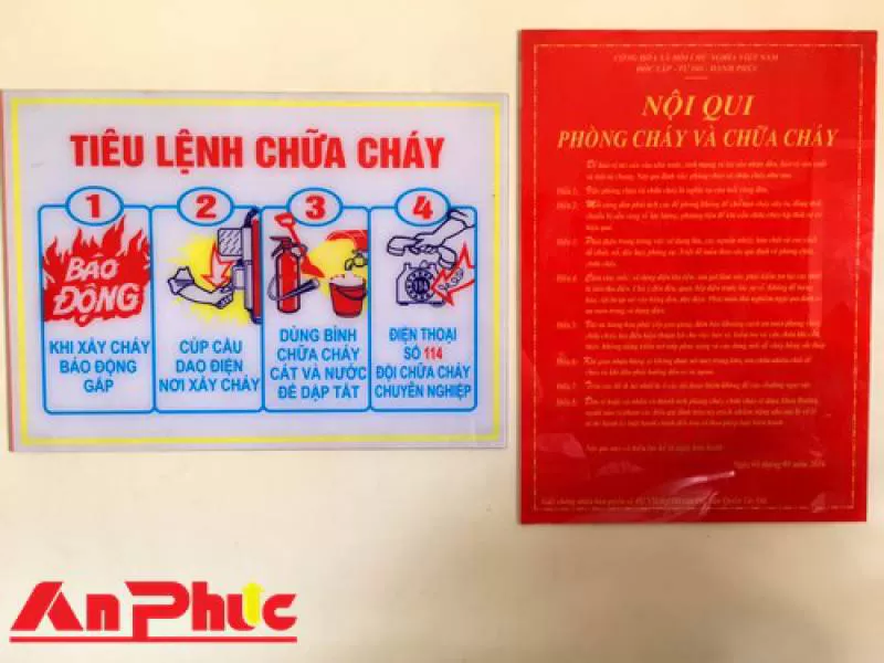 Bộ nội quy và tiêu lệnh bằng mica