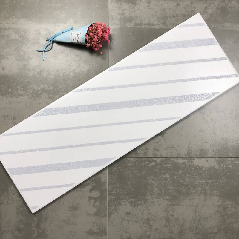 Gạch thiết kế đường chéo phẳng bóng 200*600mm M2060-2