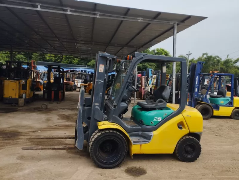KOMATSU FD25-15