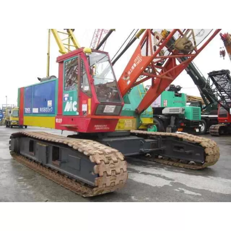 Cho thuê xe cần cẩu bánh xích 55 tấn (Kobelco 7055)