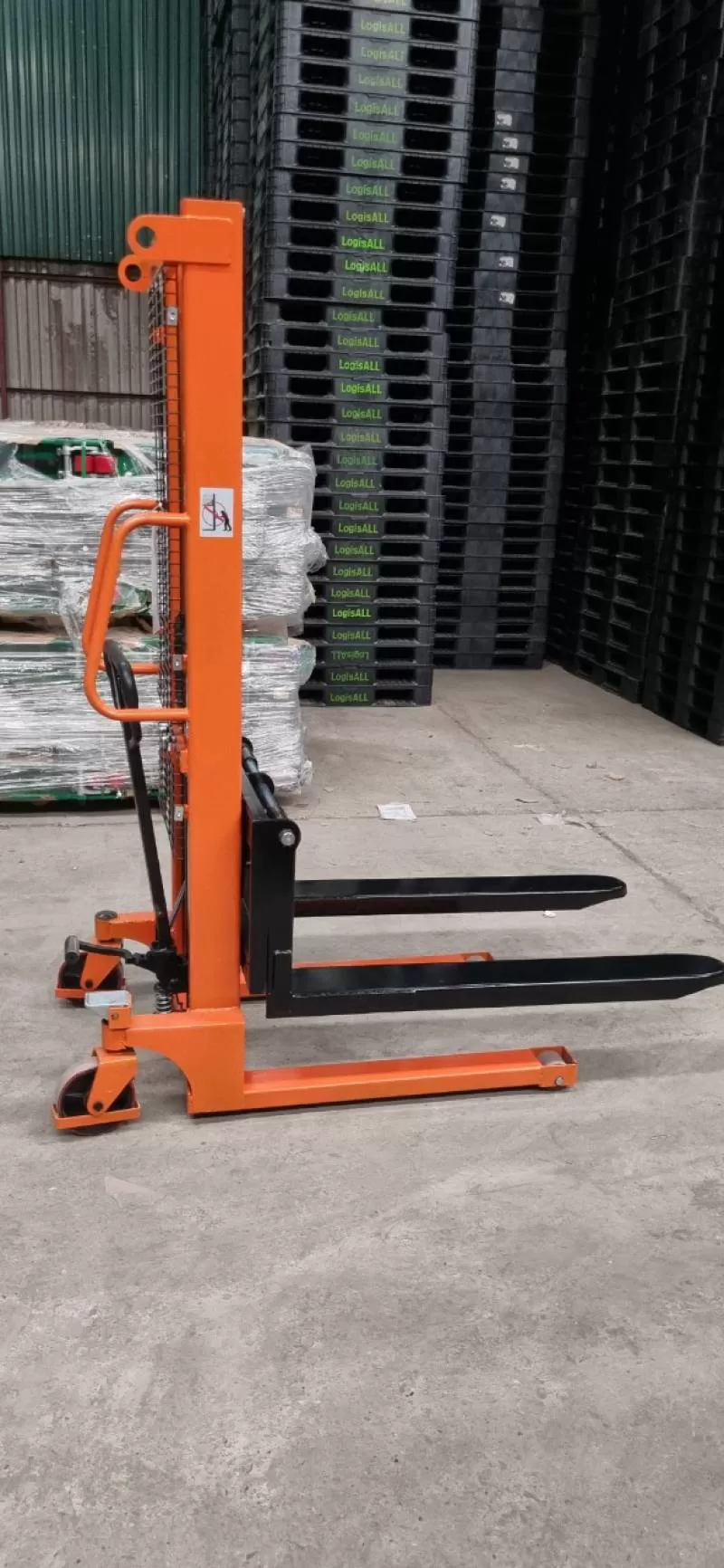 Xe nâng tay cao model CTYE2.0T/1.6M tải trọng 2000kg