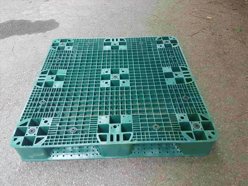 Pallet nhựa kích thước 1100x1100x150mm almax