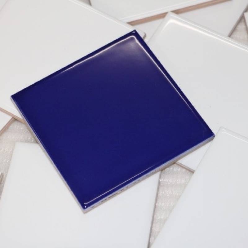 Gạch thẻ xanh đậm bóng phẳng 150*150mm M151508