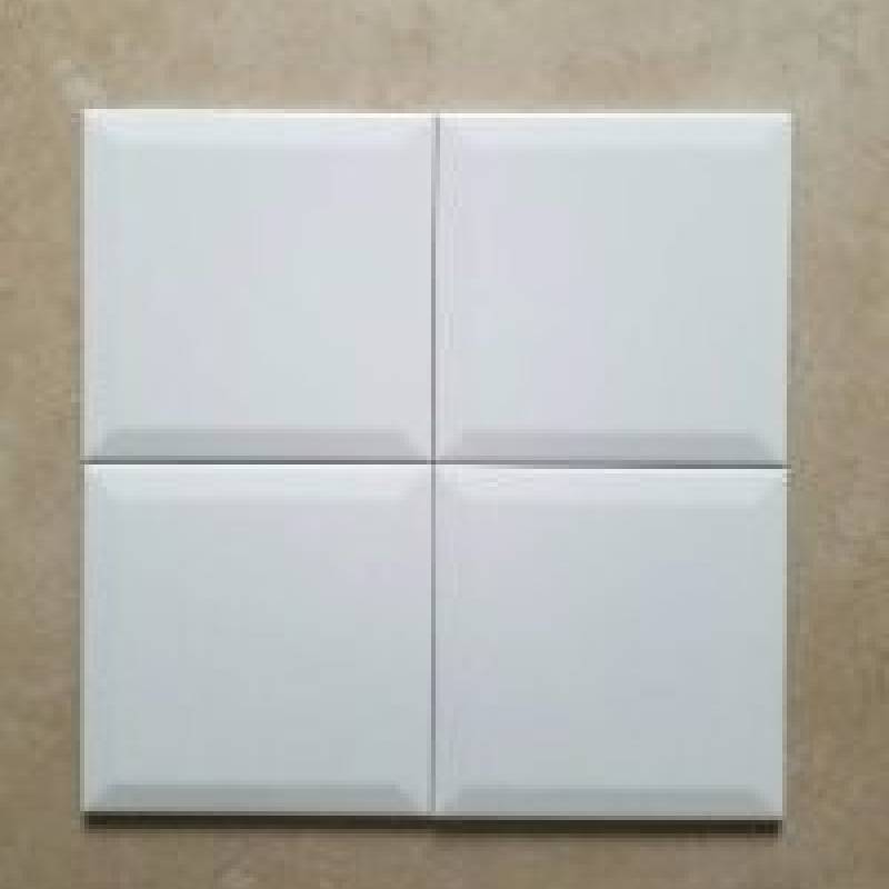 Gạch thẻ ốp tường màu trắng vát bóng 150x150mm M151500X 