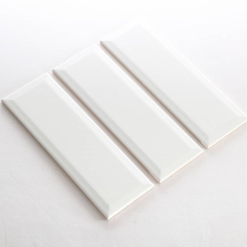 Gạch thẻ màu trắng mờ vát 100*300mm M1300XY