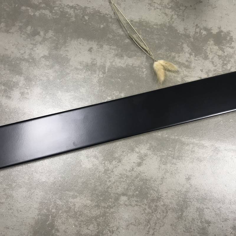 Gạch thẻ đen mờ phẳng 60*400mm M60407Y
