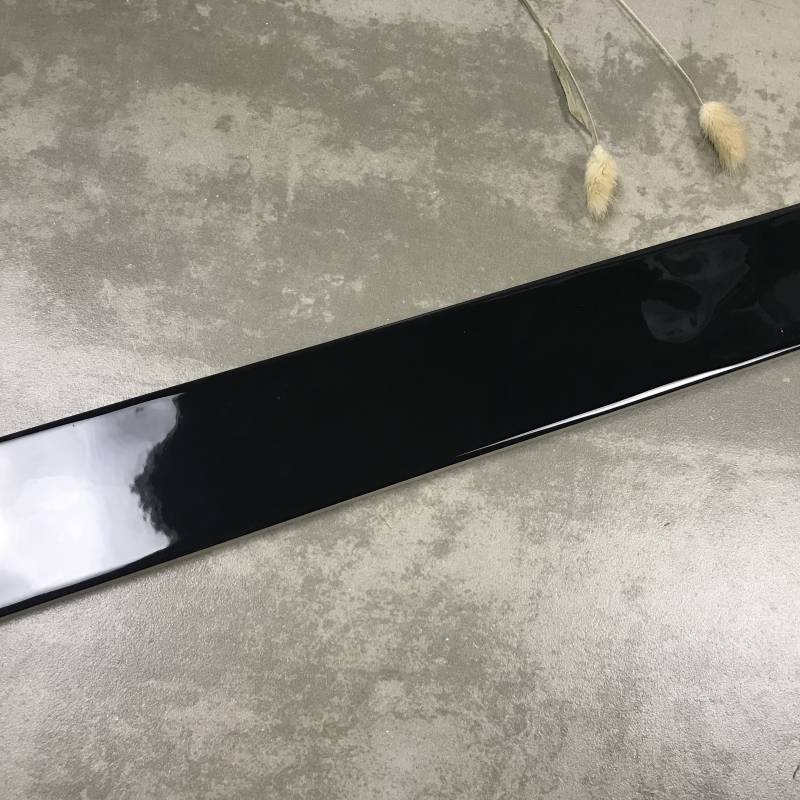Gạch thẻ khuôn đen bóng 60*400mm M60407H