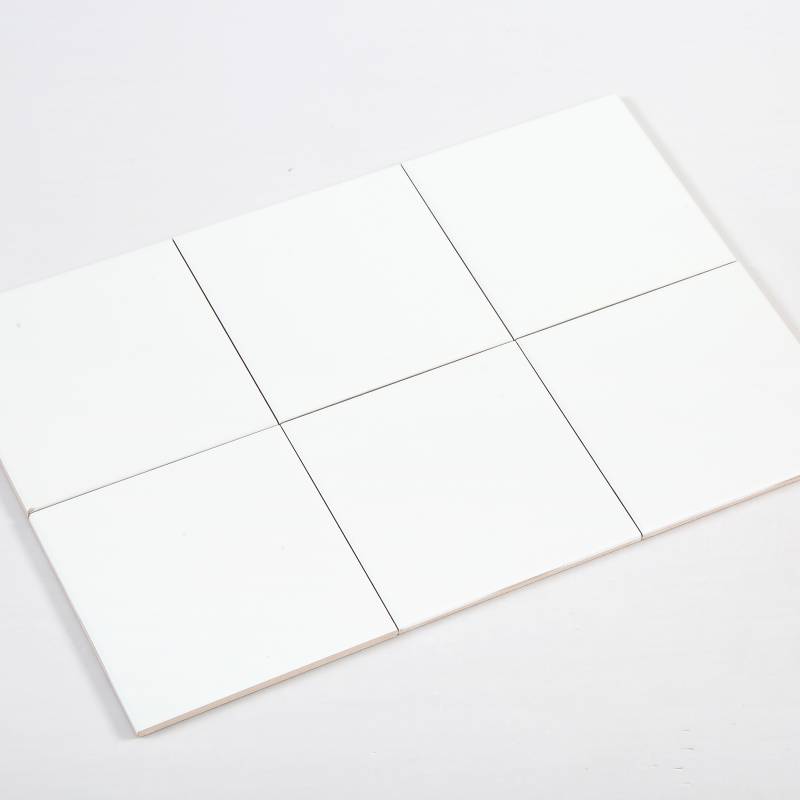 Gạch thẻ trắng mờ phẳng 150*150mm M151500Y