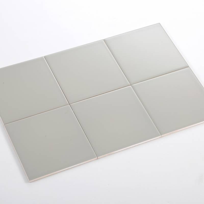 Gạch thẻ xám nhạt bóng vát 150*150mm M151502X