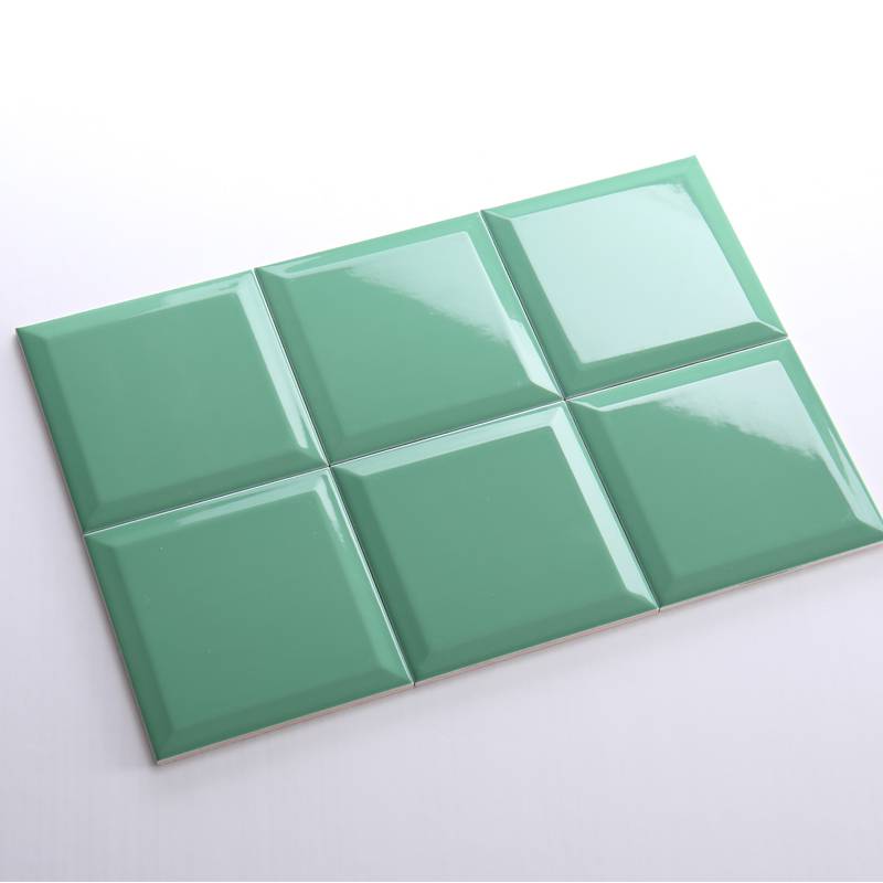 Gạch thẻ xanh lá bóng vát 150*150mm M151506CX