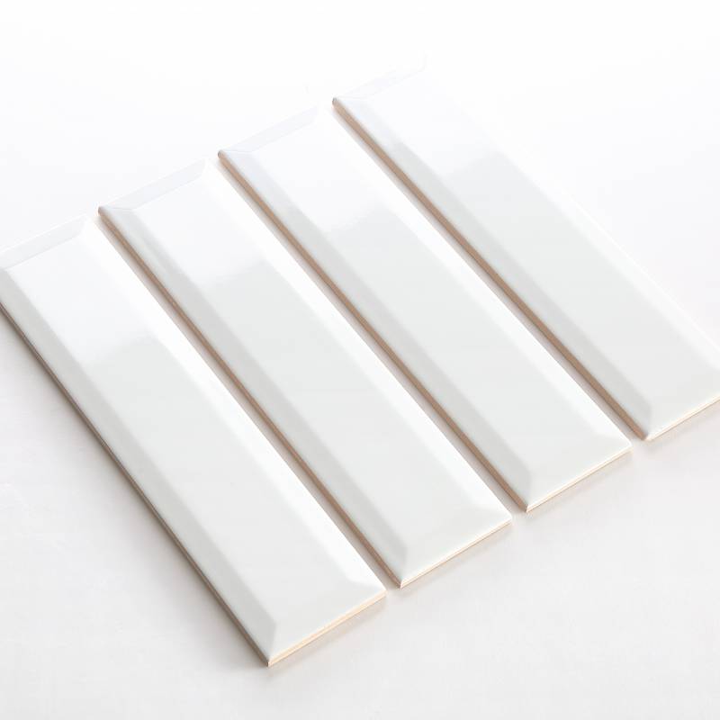 Gạch thẻ trắng bóng vát KT 75*300mm M75300X