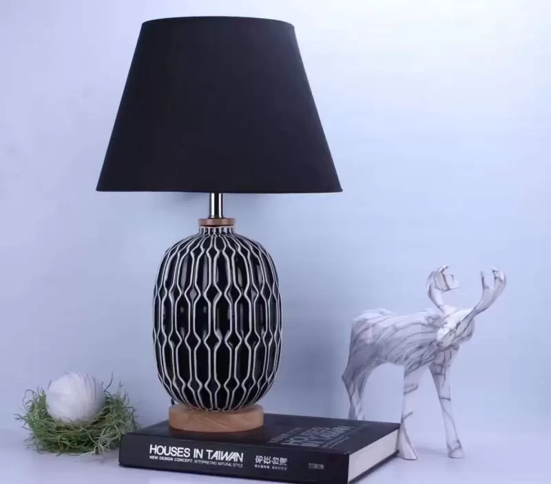 Đèn để bàn HTB-88