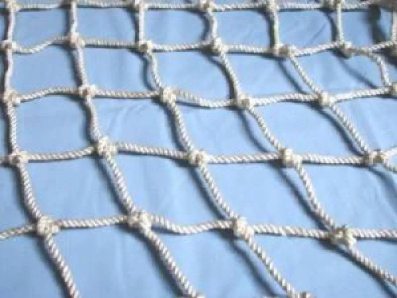 Lưới An Toàn Việt Nam Mắt 10x10cm Sợi Φ10 - ATC0038