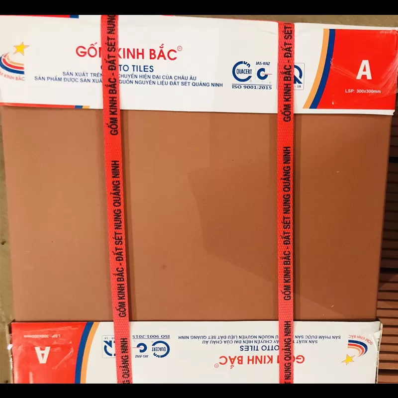 Gạch đất nung Kinh Bắc 30x30x1.1 đỏ - HỒNG LOAN CERAMIC