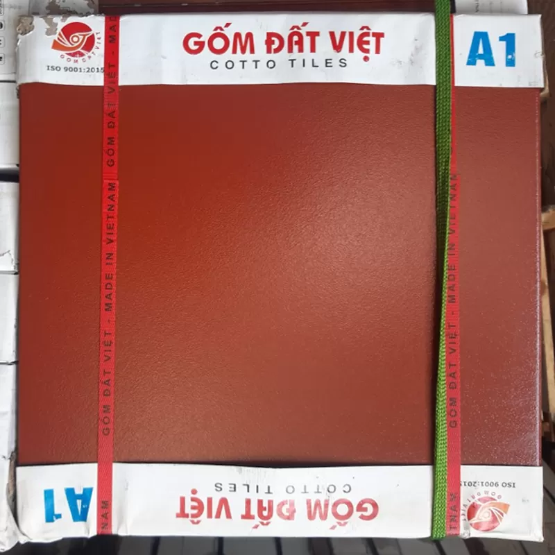 Gạch đất nung Đất Việt 40x40x1.1 men đỏ - HỒNG LOAN CERAMIC