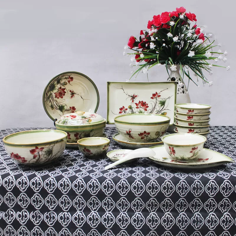 Set 17 sản phẩm bát đĩa xanh rêu cổ vẽ Sen đỏ 
