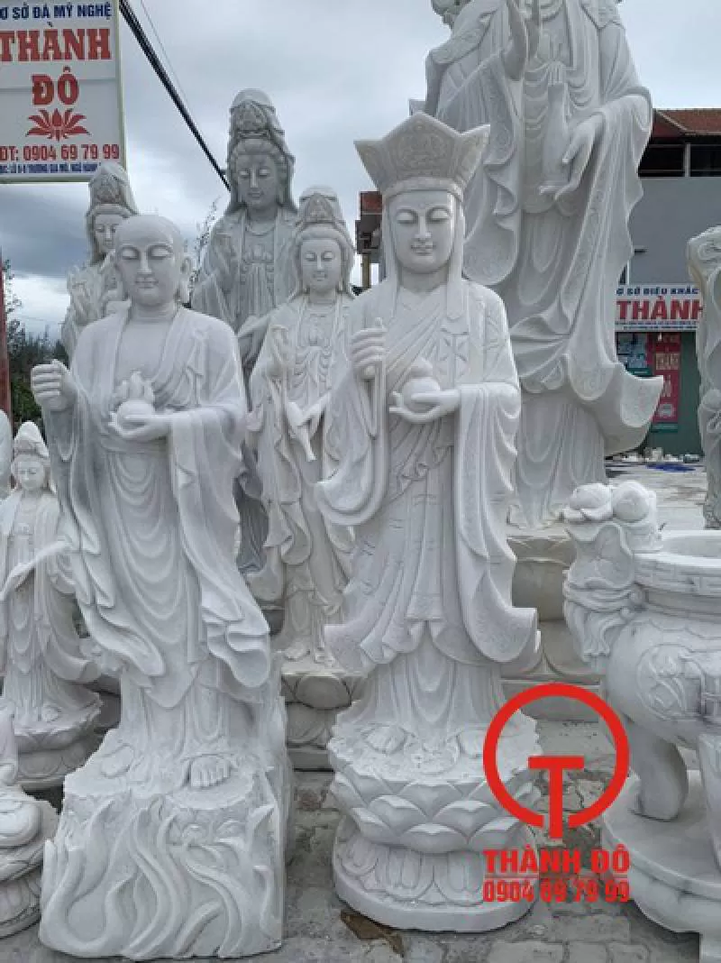 Tượng Địa Tạng Vương Bồ Tát tại xưởng