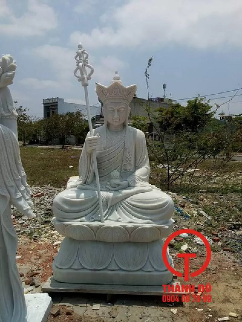 Tượng Địa Tạng ngồi