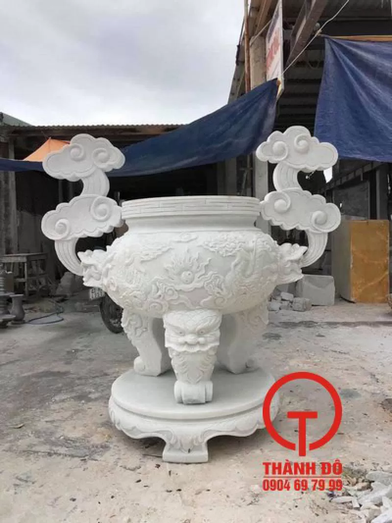 Lư hương đá cẩm thạch tai mây