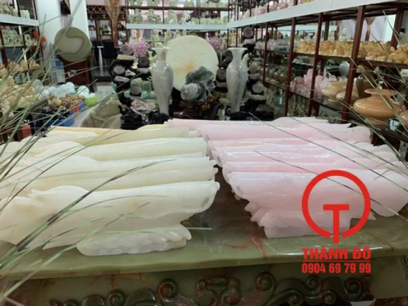 Tượng cá rồng phong thủy đá ngọc