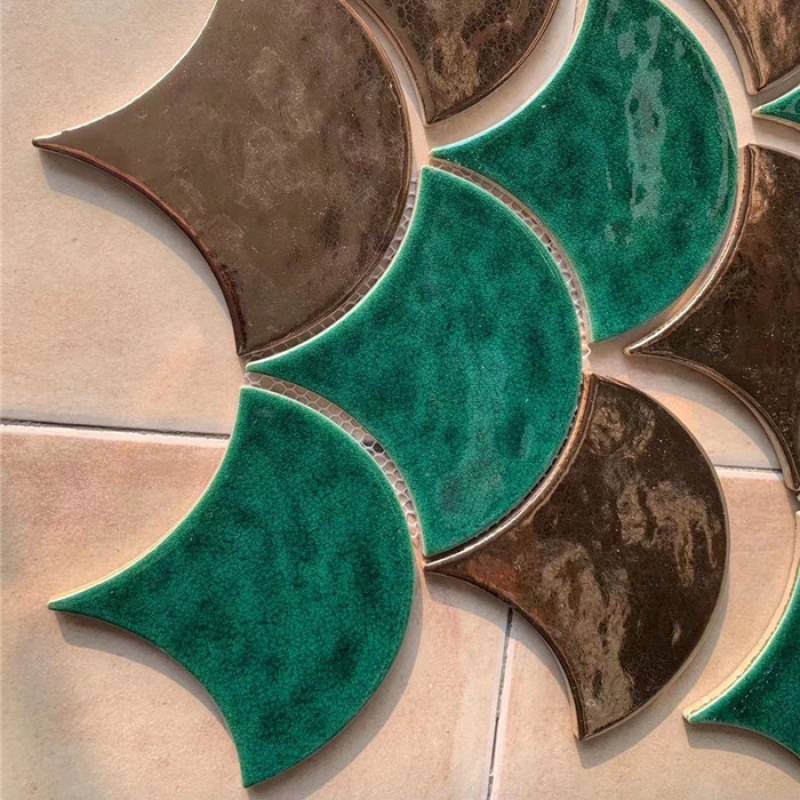 Gạch mosaic trang trí hình vảy cá 300x300mm màu sắc độc đáo N-45