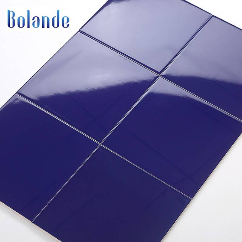 Gạch thẻ trang trí bề mặt bóng phẳng 100*100mm BL1010RB 