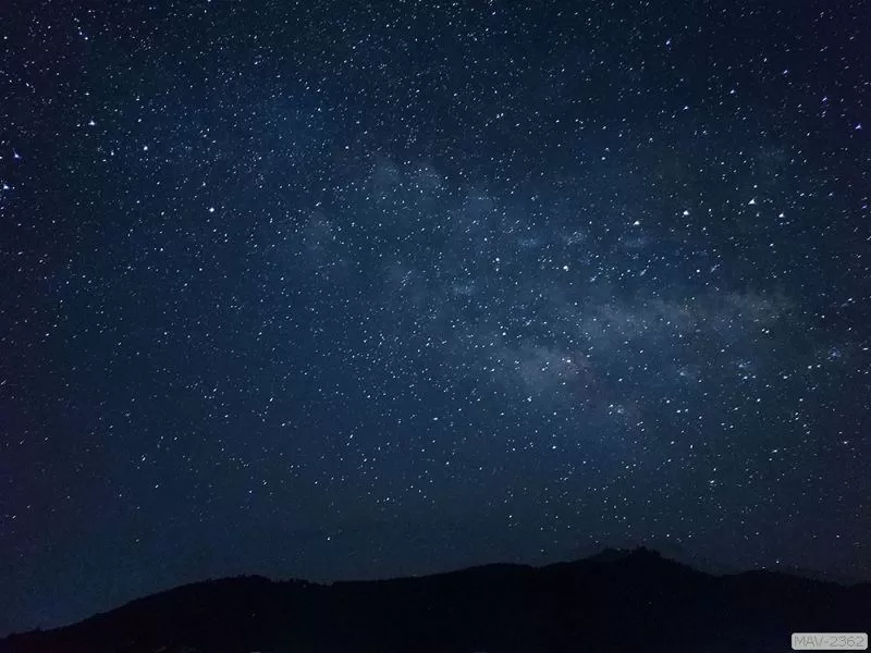 Tranh dán tường cho bé - Bầu trời đêm Galaxy 