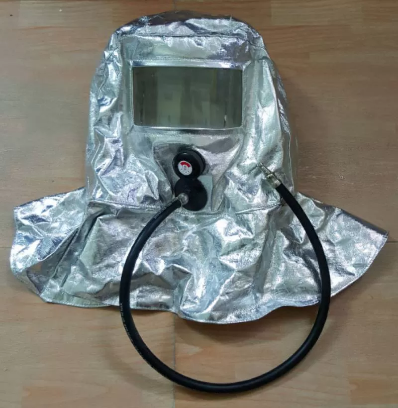 Mặt nạ phòng độc tráng bạc có ống dẫn khí, 空気ダクトと銀めっき呼吸器, Silvered respirators with air duct