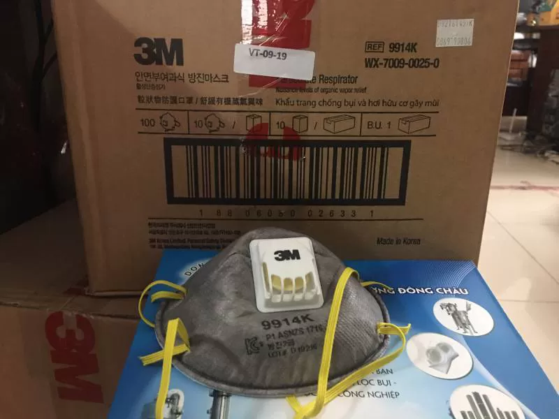 Khẩu trang than hoạt tính 3M 9914K có van chống bụi mịn