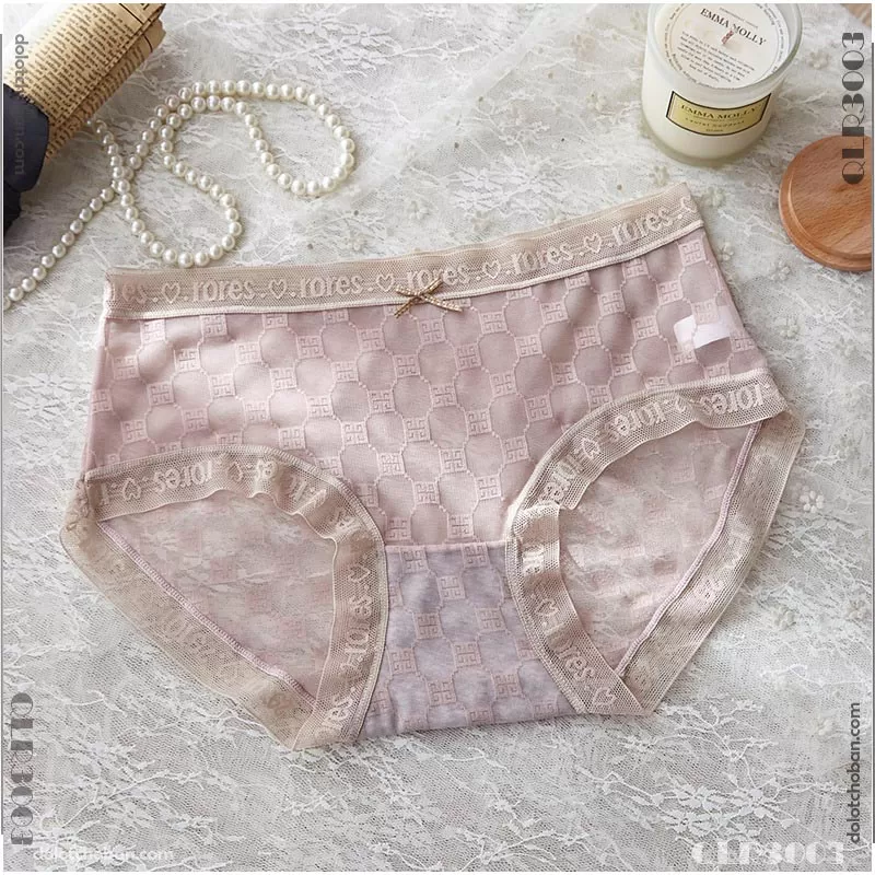 Quần Lót Ren Họa Tiết Lục Giác Xen Kẽ Ô Vuông Lưng Viền Chữ QLR303