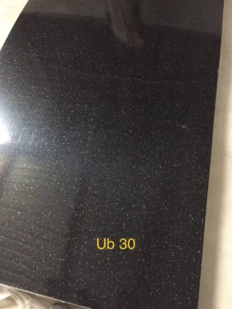 NHỰA ỐP TƯỜNG UB30