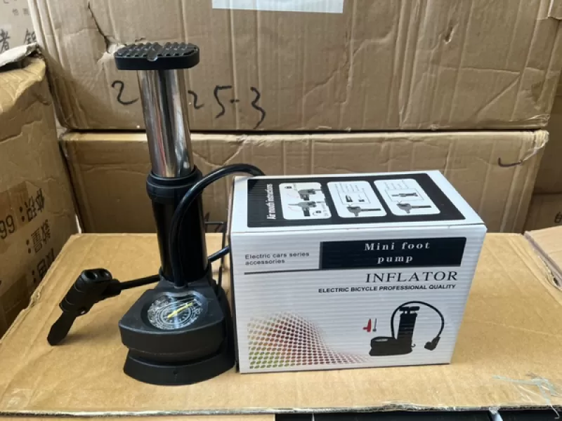 Hộp Trắng) Bơm Đạp Chân Loại To Có Đo Áp Suất ( Thùng 40 Cái)