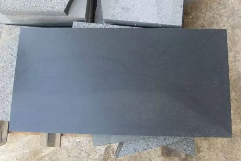 Báo giá đá Bazan đen mài mới nhất, mẫu Đá Bazan mài đẹp