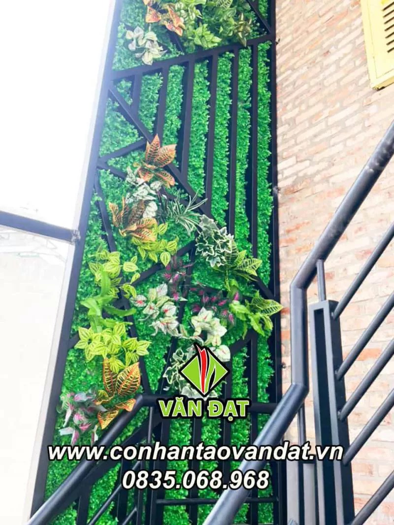 TƯỜNG CÂY GIẢ VDT012