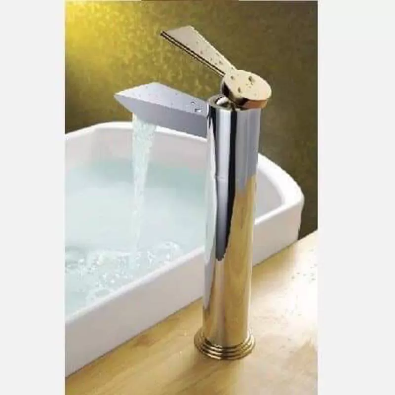 Vòi rửa mặt mạ vàng nóng lạnh Homaya20cm MV14 