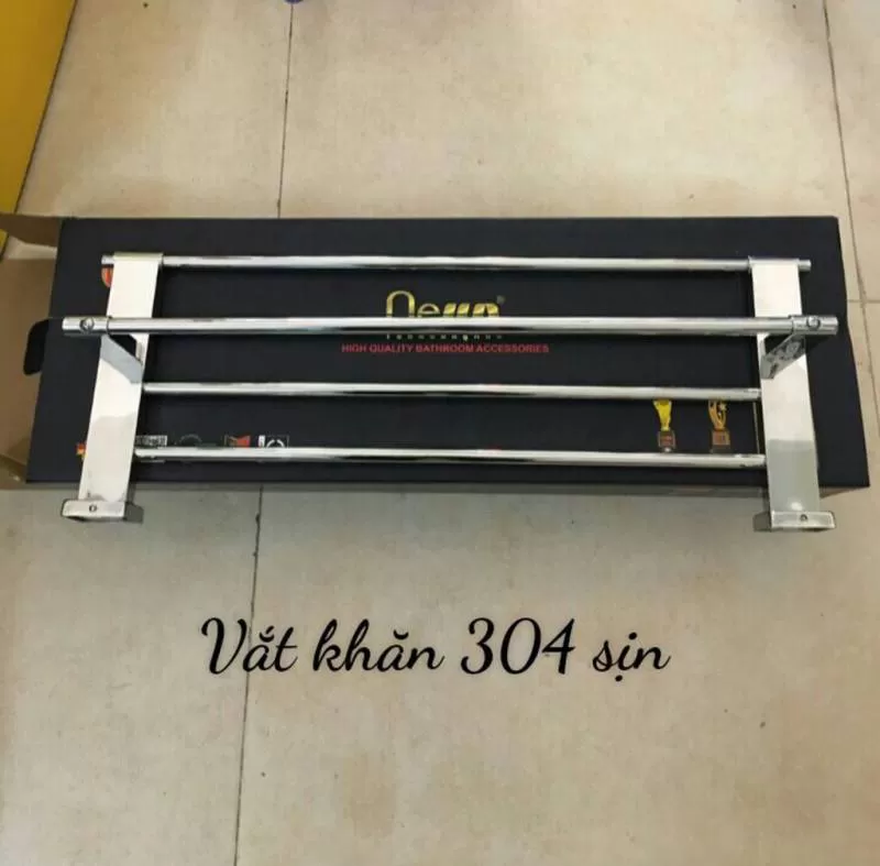 vắt khăn giàn inox đế vuông vkg 03