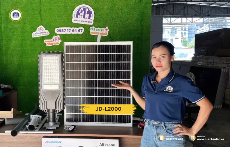 Đèn đường năng lượng mặt trời 2000W JD-L2000