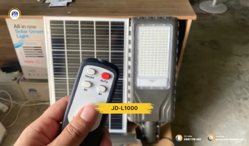 Đèn đường năng lượng mặt trời 1000W JD-L1000