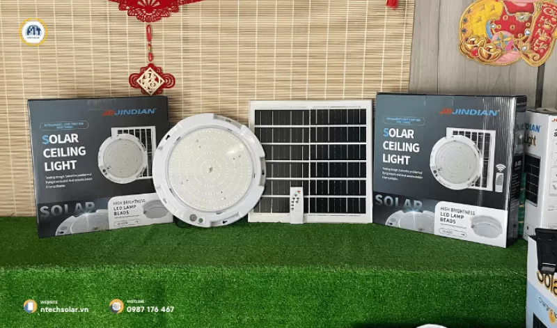 Đèn ốp trần năng lượng mặt trời 300w JD-A320