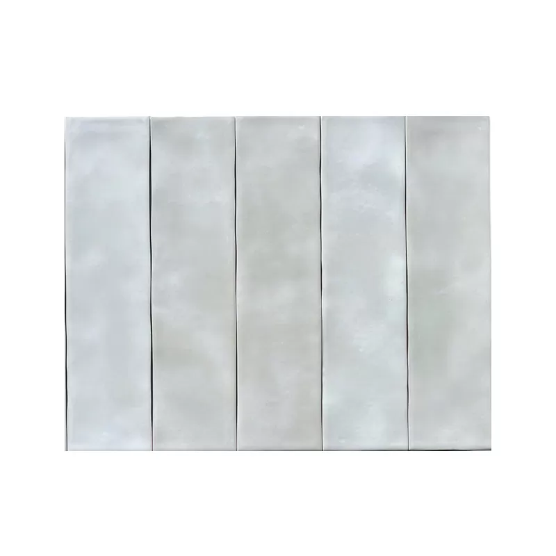 Gạch thẻ Việt Nam KT 75*300 xám nhạt bóng lượn loại 1 mã 0377-0