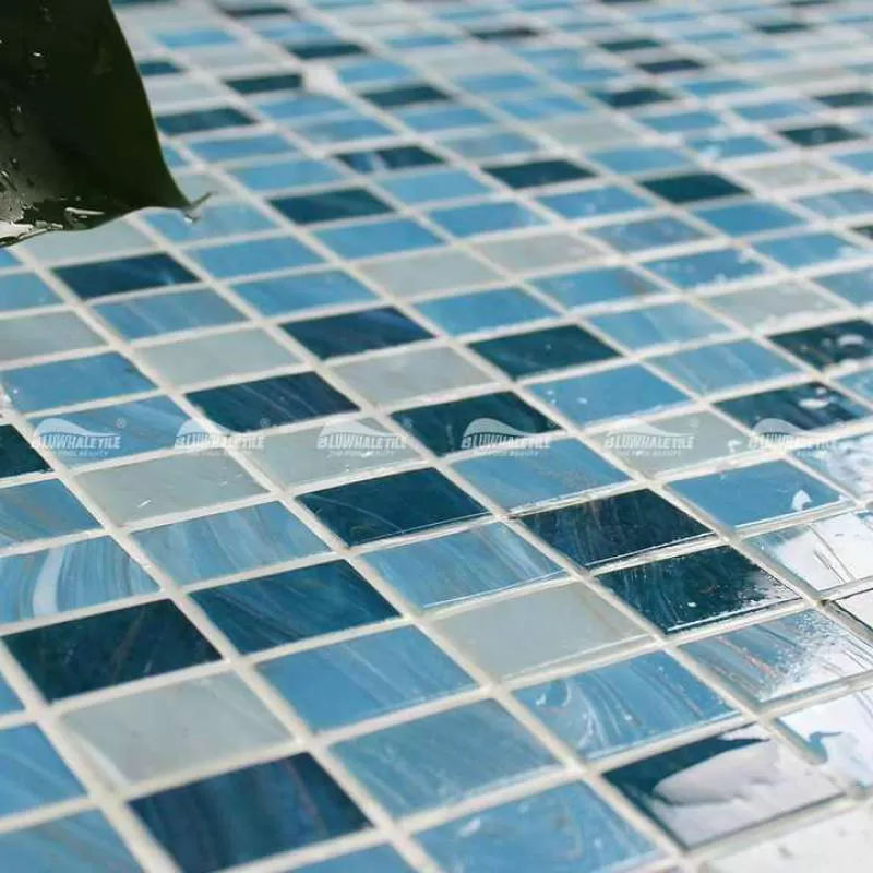 Foshan Factory Cheap Price Waterproof 20x30mm Stackbond Golden Line Blue Blend Bathroom Mosaic Swimming Pool Tiles Glass Mosaico