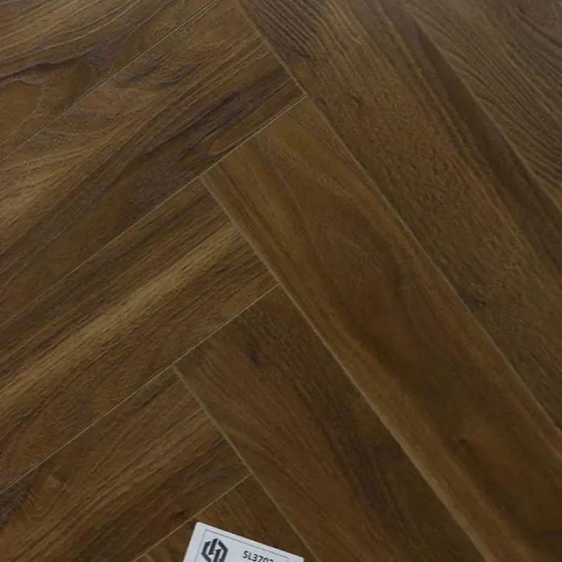 Easy-to-Install 8mm HDF Laminate Flooring Glossy European Style Click Installation AC4 Wear Resistant Technics