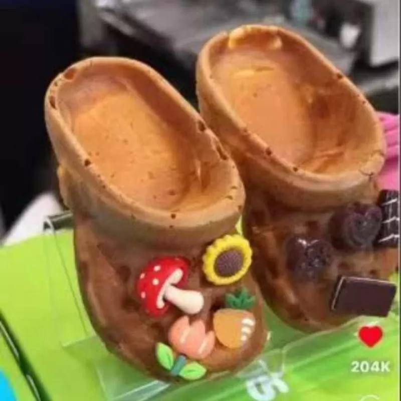 Crocs Shoes Shaped  Waffle Maker Commercial Nonstick Shoes Making Waffle Machine Electric  Gas Machine